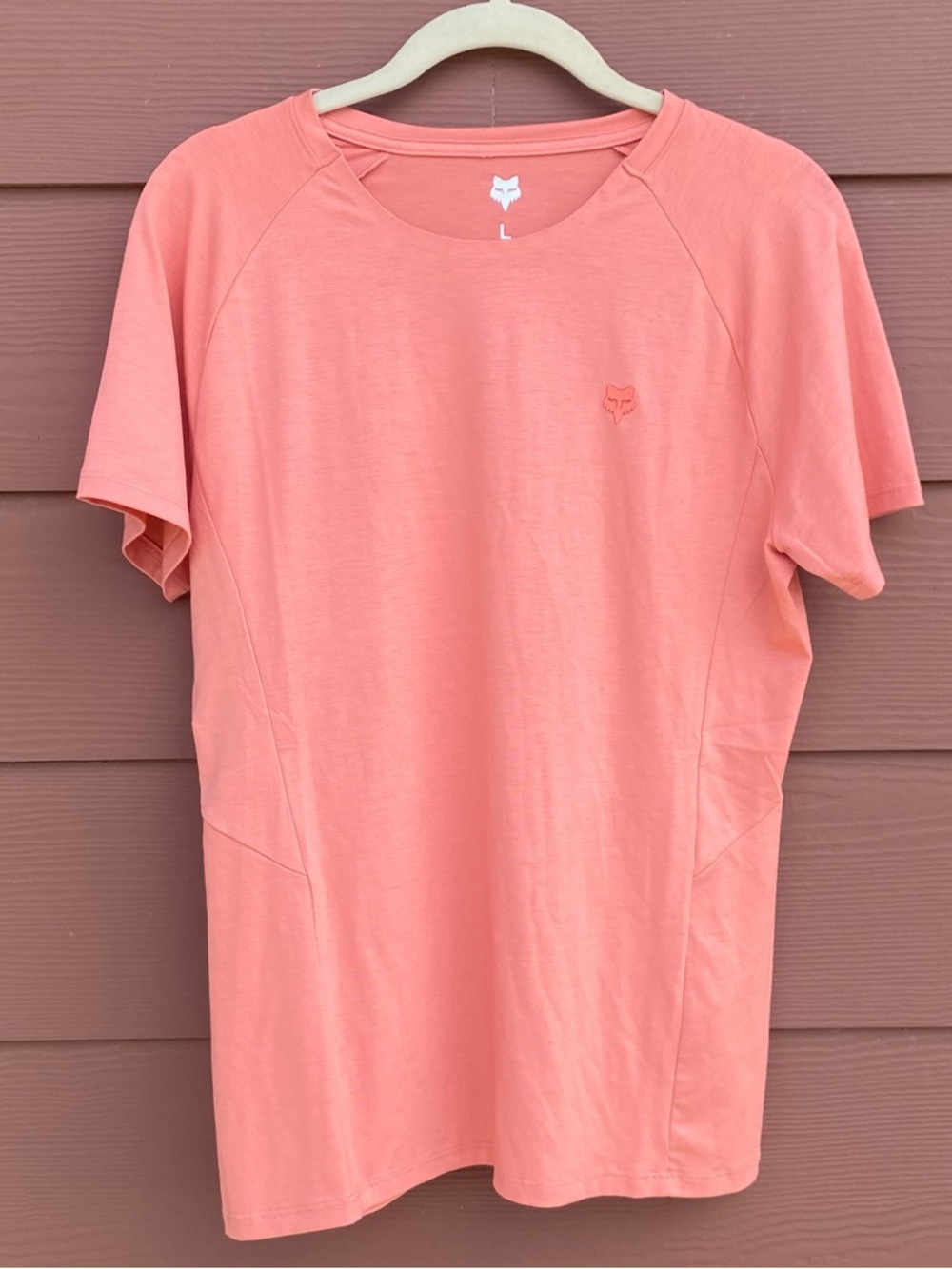 Fox Peach Colored T Shirt Size Large